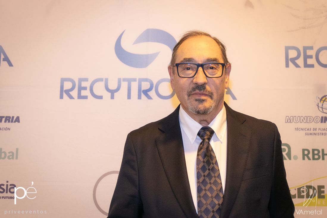 va metal 44 va metal 44